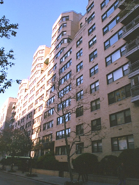 The Jefferson - 55 East 9th Street apartments