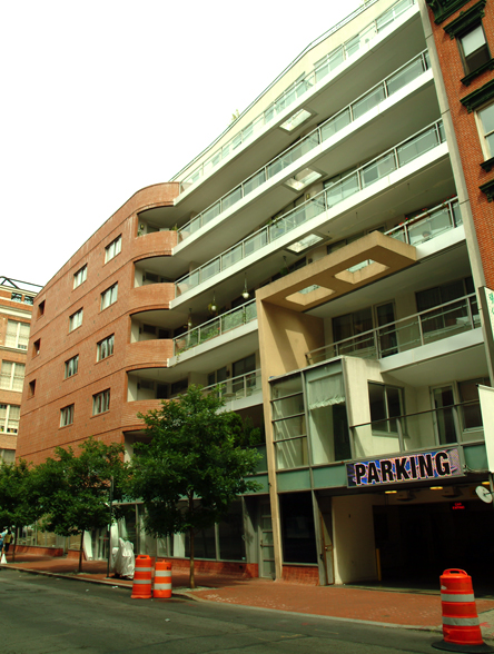 123 Baxter Street apartments