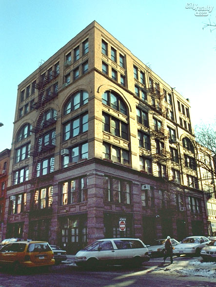 10 Bleecker Street apartments