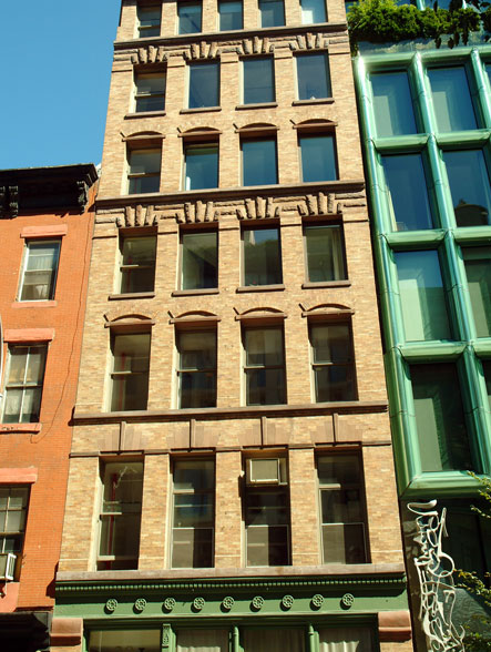 30 Bond Street apartments