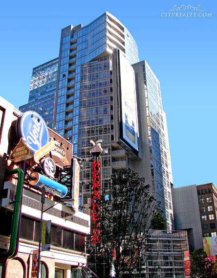 1600  Broadway apartments