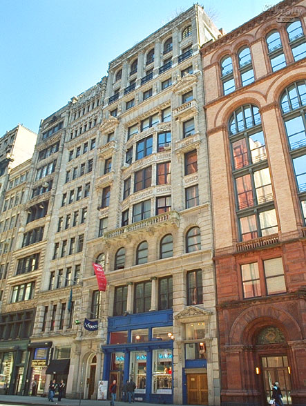 The Dandy - 704 Broadway apartments