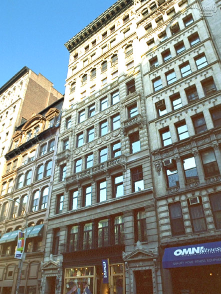 832 Broadway apartments