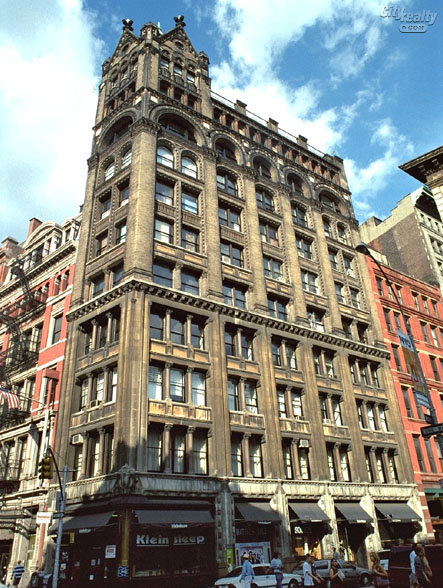 The MacIntyre - 874 Broadway apartments