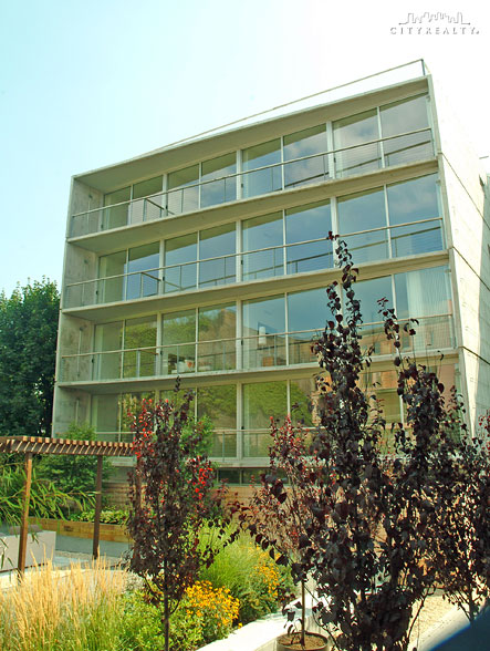 580 Carroll Street apartments