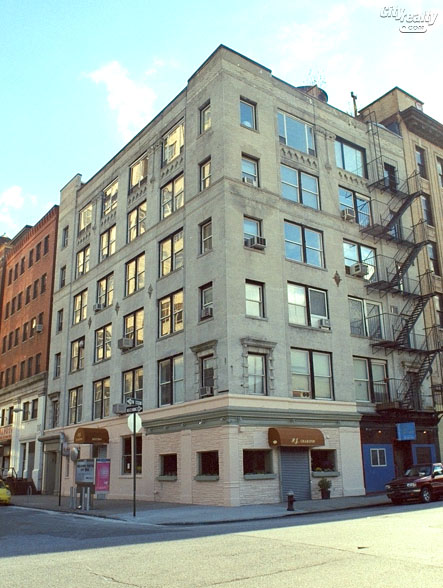 112 Charlton Street apartments