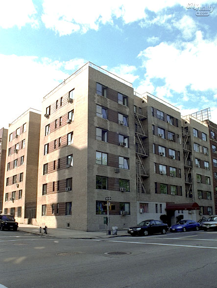 420 Central Park West apartments