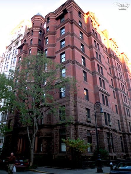 34 Gramercy Park East apartments
