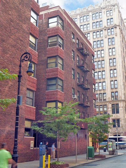 8 Gramercy Park South apartments