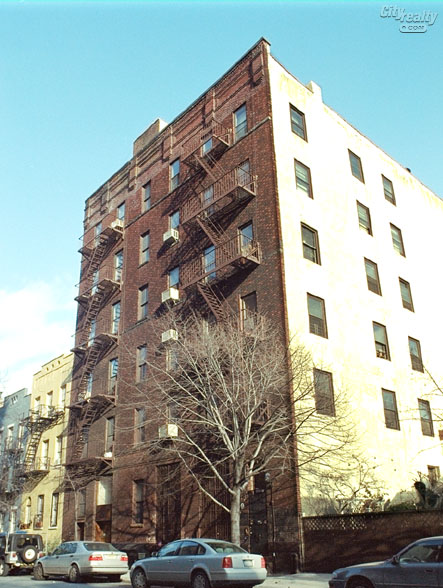 719 Greenwich Street apartments