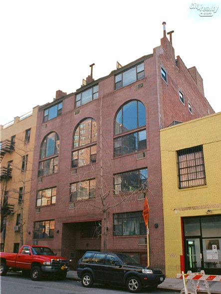 838 Greenwich Street apartments