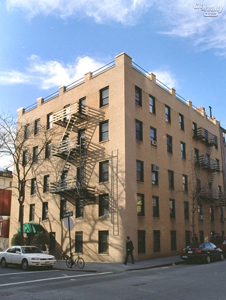 61 Horatio Street apartments