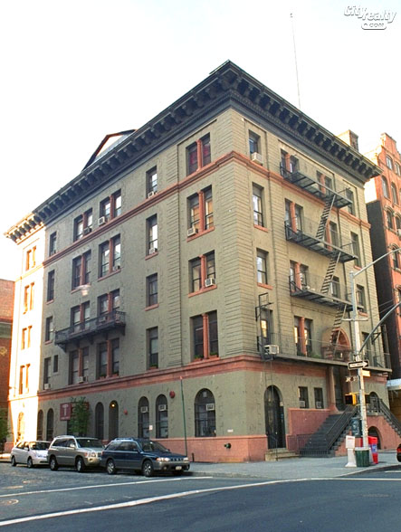 67 Hudson Street apartments