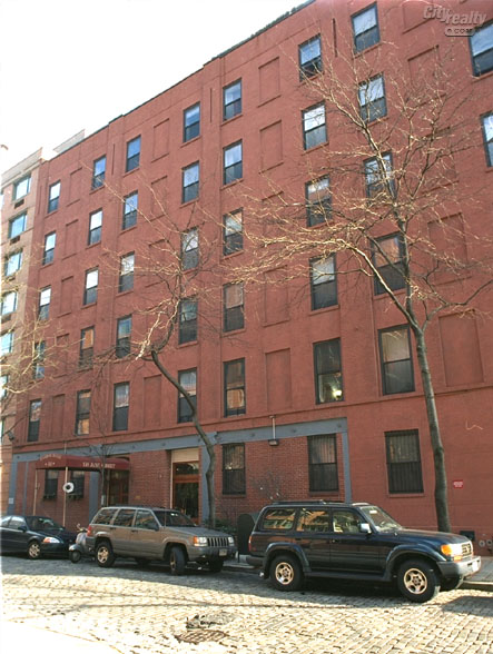 Harbor House - 130 Jane Street apartments