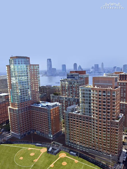 Liberty Luxe & Green - 300 North End Avenue apartments