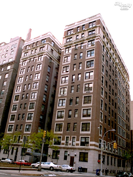 830 Park Avenue apartments