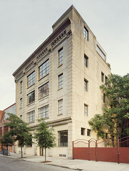 140 Perry Street apartments