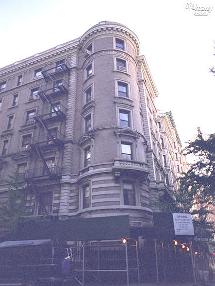 194 Riverside Drive apartments