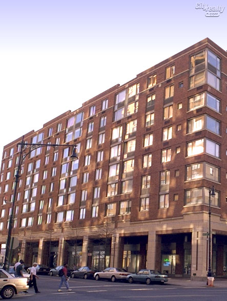 The Cove Club - 2 South End Avenue apartments