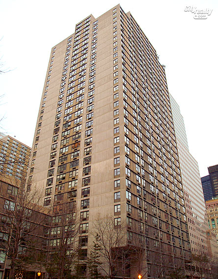 200 Gateway Plaza - 355 South End Avenue apartments