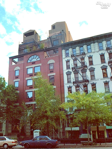 196 Avenue of the Americas apartments