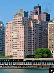 Cannon Point North, 25 Sutton Place South