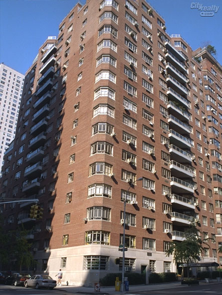 36 Sutton Place South apartments