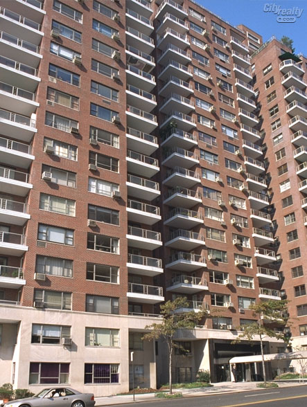 50 Sutton Place South apartments