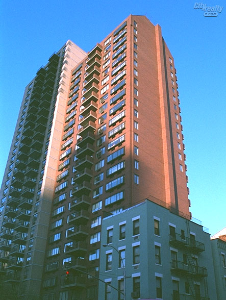 Le Trianon - 1441 Third Avenue apartments