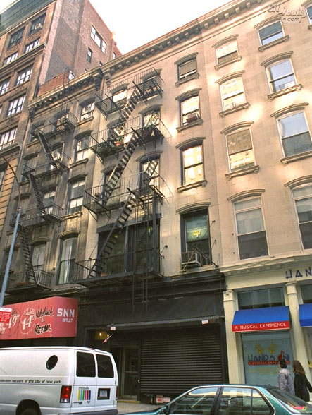 17 Warren Street apartments