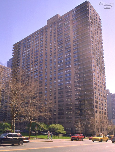 Lincoln Towers - 150 West End Avenue apartments