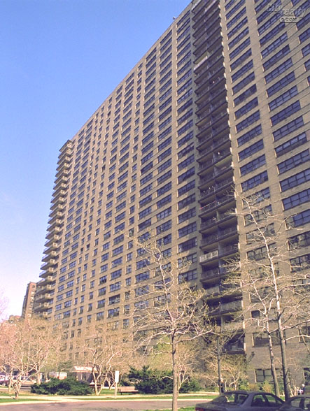 Lincoln Towers - 170 West End Avenue apartments